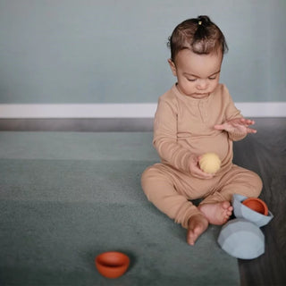 NESTING SPHERES SENSORY TOY - Powder blue